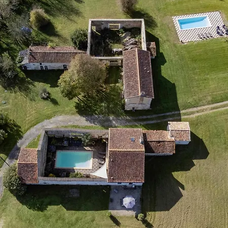 Feriehus Les Escures 2 *