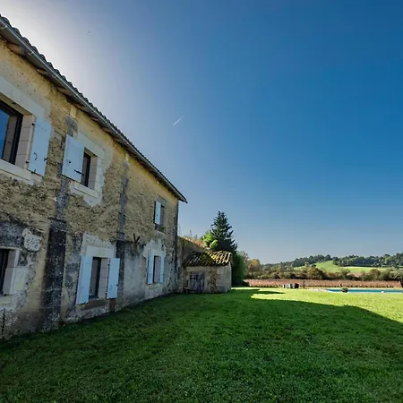 Les Escures 2 Champagne-et-Fontaine
