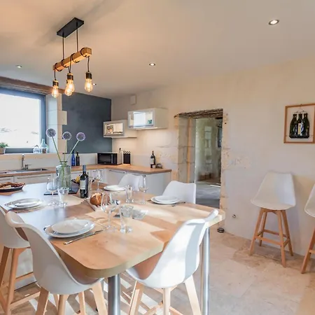 Les Escures 2 * Champagne-et-Fontaine