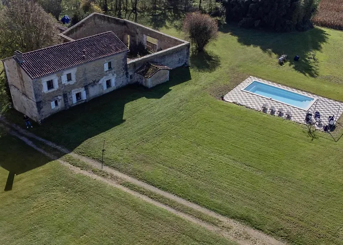 Vakantiehuis Les Escures 2 *