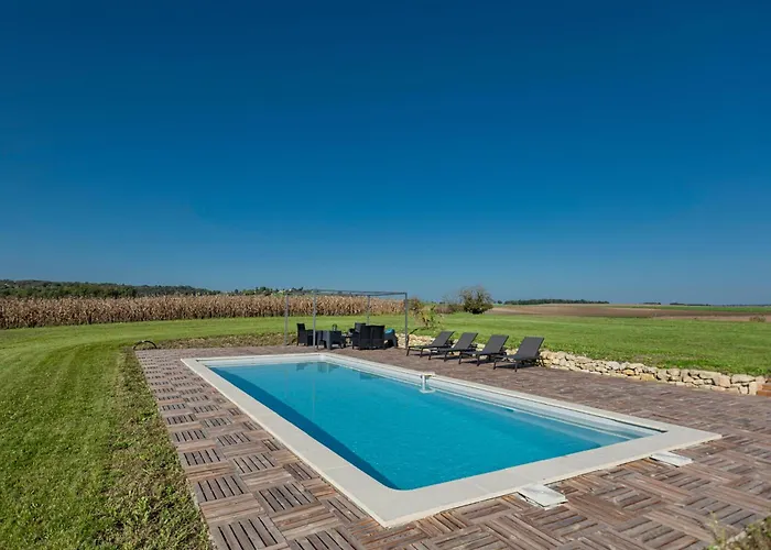 Vakantiehuis Les Escures 2 *