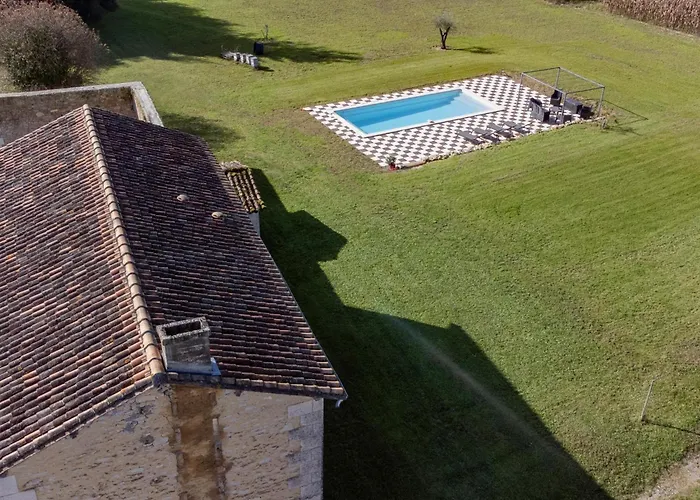 Les Escures 2 Champagne-et-Fontaine