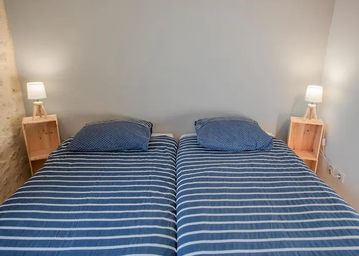 Vakantiehuis Les Escures 2 *